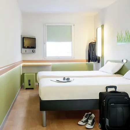 Ibis Budget St Christophe 2*