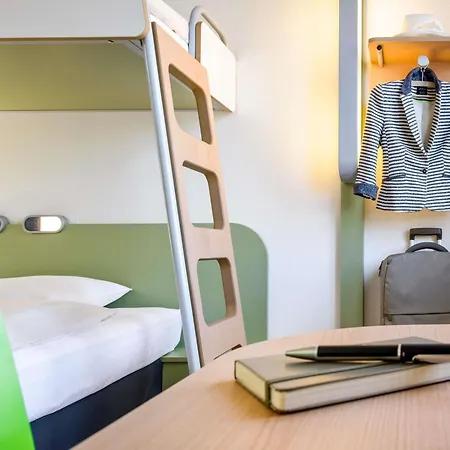 Ibis Budget St Christophe 2*