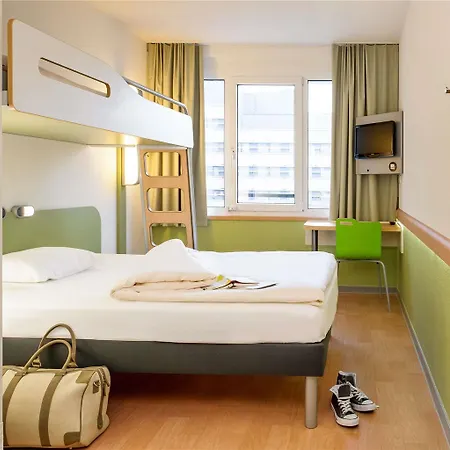Ibis Budget St Christophe 2* 세르지