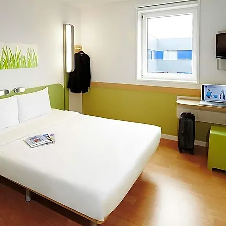 Ibis Budget St Christophe 2* Cergy