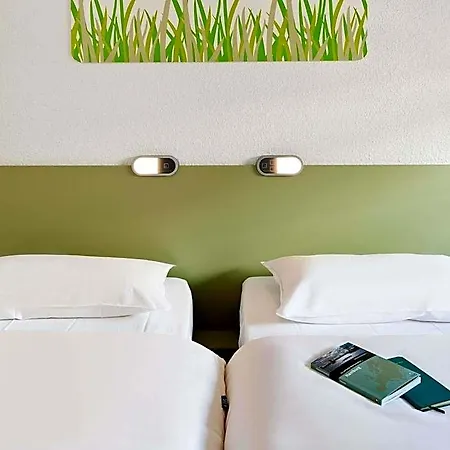 Hotel Ibis Budget St Christophe 2*