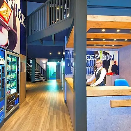 Ibis Budget St Christophe Hotel