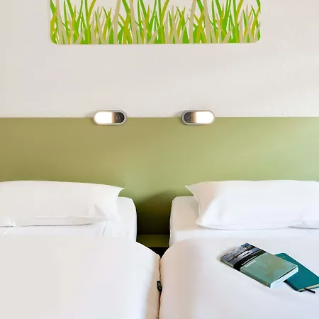 Hotel Ibis Budget St Christophe 2*