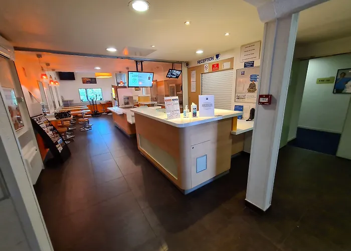Ibis Budget St Christophe 2*