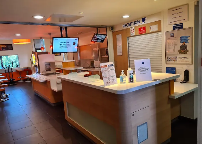 酒店 Ibis Budget St Christophe 塞尔吉