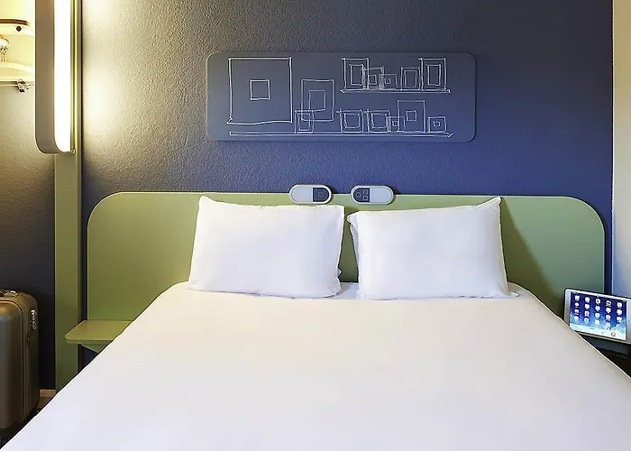 Ibis Budget St Christophe Hotel 2*